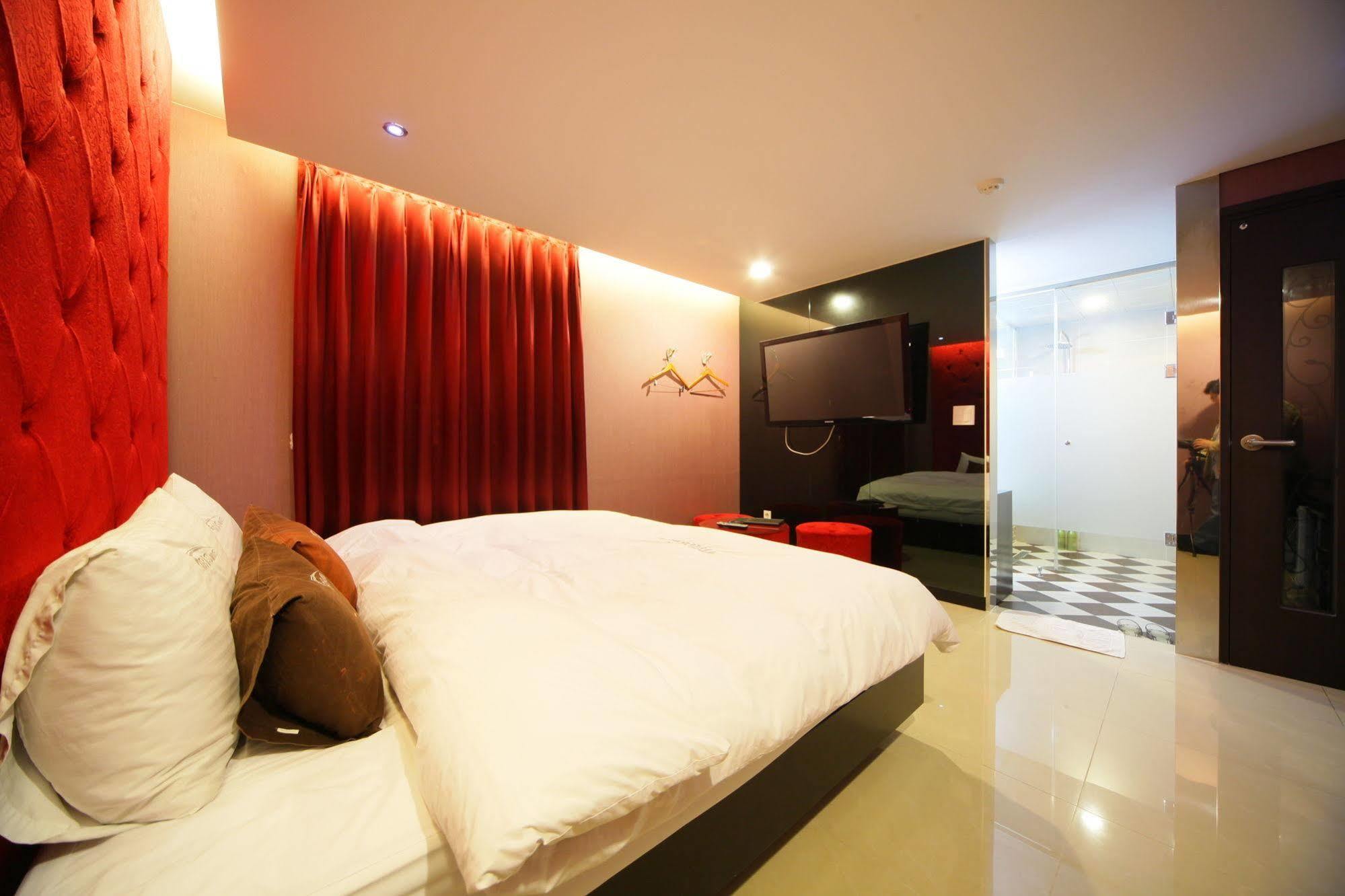 Iris Motel Busan Exterior foto